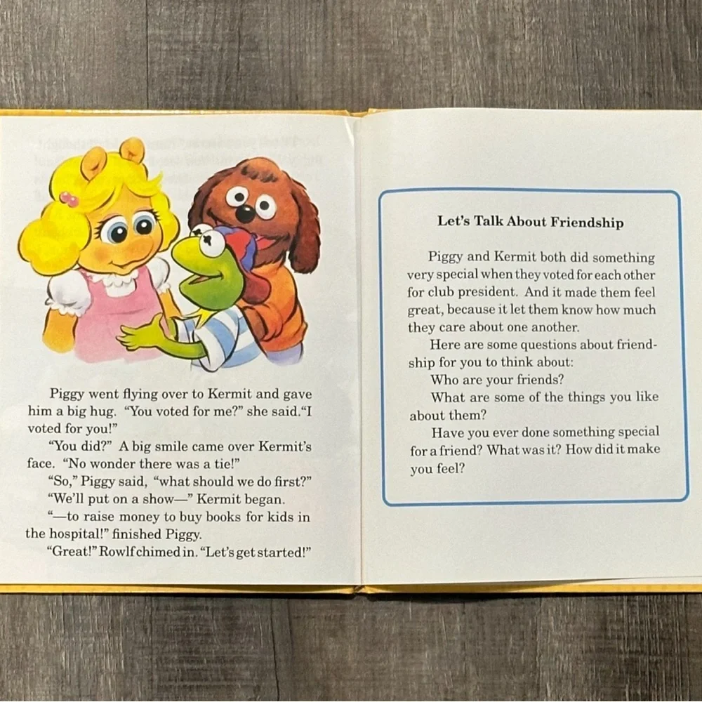 💞 The Muppets “Miss Piggy For President” Children’s Book about Friendship